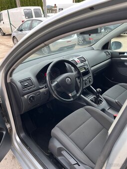 Volkswagen Golf 5 1.6 Benzin + LPG = 75kW, rv 2009 = - 10