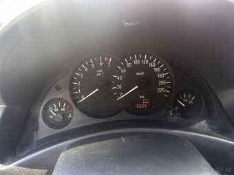 Opel Corsa 1.2 16v - 10