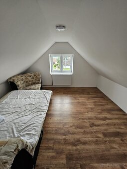 Pronájem domu 159 m² s pozemkem 402 m² - 10