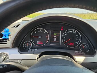 Audi A4 Sedan S-Line 2.0 TDI - 10