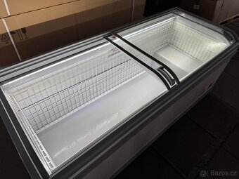 Prosklený pultový mrazák AHT 210x85x85cm - 10