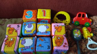 Labyrint,zatloukačka,kostky,muchlaček - 10