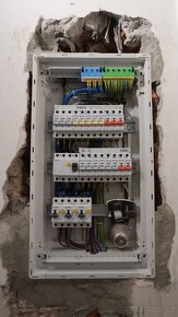 ELEKTROINSTALAČNÍ PRÁCE od "A do Z." - 10