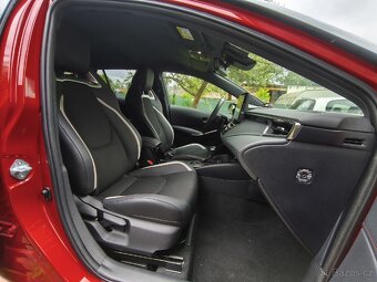 Prodám Toyota Corolla ST GR sport 2.0 146 kw hybrid - 10