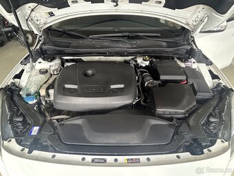 Volvo V40 2.0 benzin 90kw 59.000Km - 10