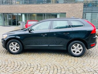 Volvo XC60 2.4D 5VÁLEC 4x4 120KW AUTOMAT NAVIGACE SENZORY - 10