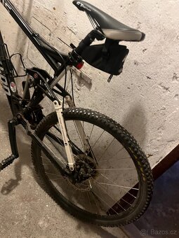 Horske kolo celoodpruzene Schwinn 405 - 10