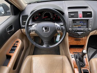 HONDA ACCORD 2.4i 140KW,EXECUTIVE,PLNÁ VÝBAVA,KRÁSNÝ STAV - 10