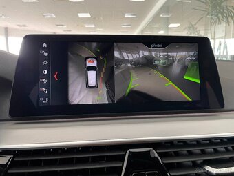 BMW 530d xDrive 360kam Head-Up DPH - 10