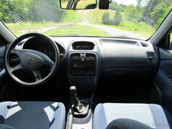 Mitsubishi Carisma 1.6 73kw 179 900km - 10
