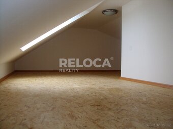 1+kk+patro na spaní, 48m2, Slaný, Navrátilova, nová půdní ná - 10