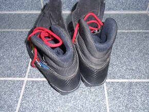 TOP 141 CM TURIST.BĚŽKY +BOTY VEL.36,5 SALOMON - 10