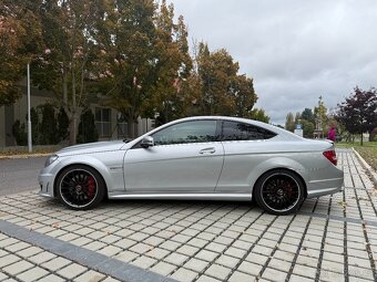 Mercedes-Benz Třídy C 63 AMG 6.2l 336 kW - 10