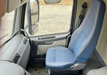 Volvo FM 440 8x4 E5 - valník s HDS - 10