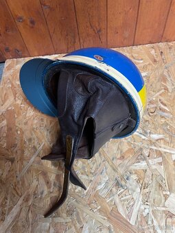 Kokos , helma s kšiltem - 10