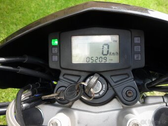 Yamaha XT125R 2008 - 10