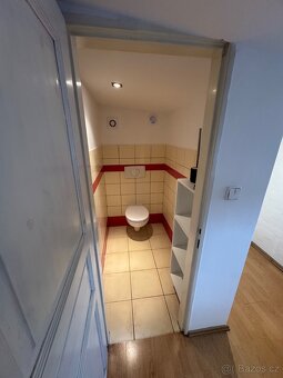 Pronajmu podkrovní prostory 100 m2 na adrese Pardubice 6 - 10