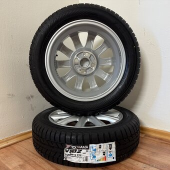 NOVÁ TOYOTA AYGO 4x100 R15 ET35+ZIMNÍ 165/60R15 8,5mm SILVER - 10