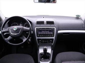 Škoda Octavia 1,4 TSI 90kW Ambition Drive CZ (2011) - 10