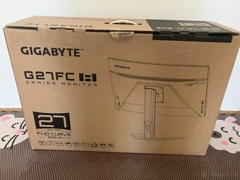 27” Gigabyte G27FC A, 165 Hz, zakřivení 1500R, 1 ms - 10