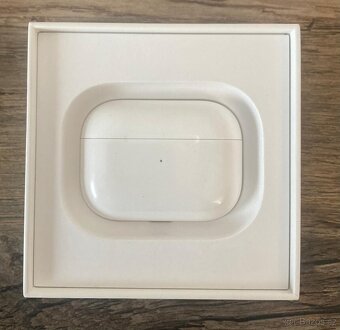 Apple AirPods Pro - 10