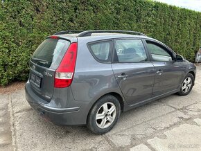 HYUNDAI / I30 combi (FD) / 1.6 CRDi - 10