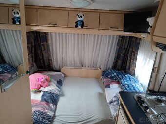 Prodám karavan GRUAU A4008 DE LUXE + velký zimní předstan - 10