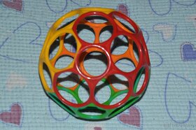 kostky Lamaze navlékací kroužky vkládačka modelína - 10