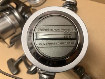 2 navijáky Daiwa Emblem Pro 5500 - 10