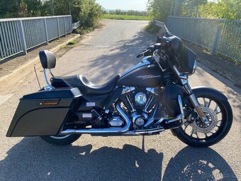 Harley Davidson Street Glide 103 - 10