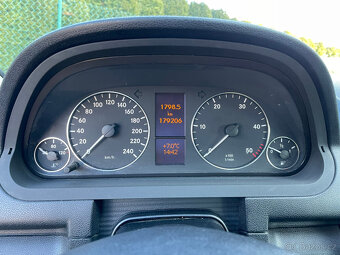 Mercedes Benz A160 CDi, stav tacho: 179tis - 10