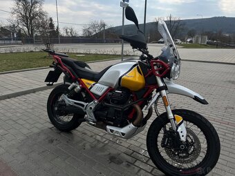 Moto Guzzi V85 TT Evocative Giallo Sahara – Euro 4 - 10