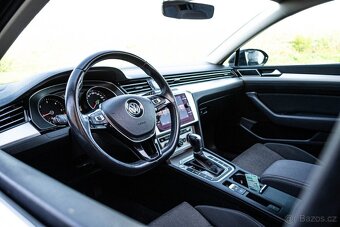 Volkswagen Passat Variant 2.0 TDI BMT Business Comfortline - 10