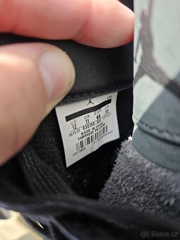 AIR JORDAN 4 RETRO KAWS - 10