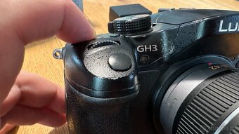 Panasonic Lumix GH3 - objektiv - baterie - 10