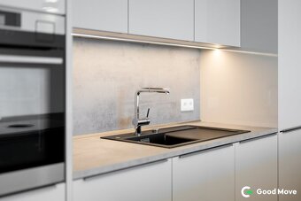 Prodej nadstandardního bytu 3+kk s terasou a garážovým stání - 10