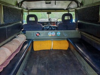 Land Rover Série III. 2,3D R.V. 1975 - 10