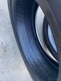 Pneu Pirelli 255-45-19 - 10