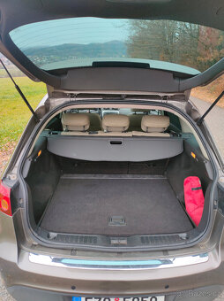 Fiat Croma 1.9 JTD Multijet, 110kW/140k, r.v. 2010 - 10