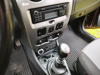 Dacia Duster, 1,5 DCi 81kw 4x4 1. majitel , DPH - 10