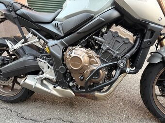 Honda CB 650r - 10