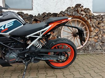 KTM 125 DUKE - najeto 2694km - 10