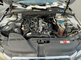 Audi A4 B8 2008 2.0 TDI 143PS NA NÁHRADNÍ DÍLY LX7W - 10
