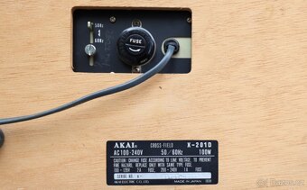 Akai - X201D - 10