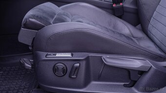 Volkswagen Passat Highline 2.0 TDi DSG RLine - 10