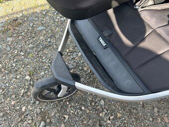Thule Urban Glide 2 Double i s korbičkou - 10