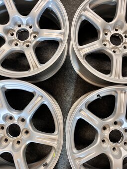 6x139.7 R20 Dodge RAM 1500 5.generace originál disky - 10