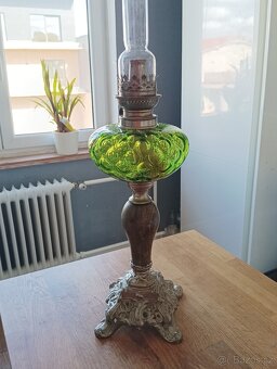 STAROŽITNÁ PETROLEJKA VE STYLU HISTORISMU(DRUHÉ ROKOKO),1900 - 10