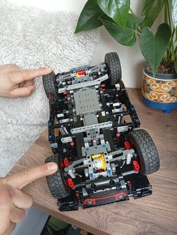 Lego Audi RS Q - 10