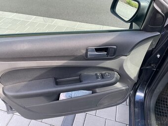 Ford Fokus 1.6i 74 kw KLIMA - 10